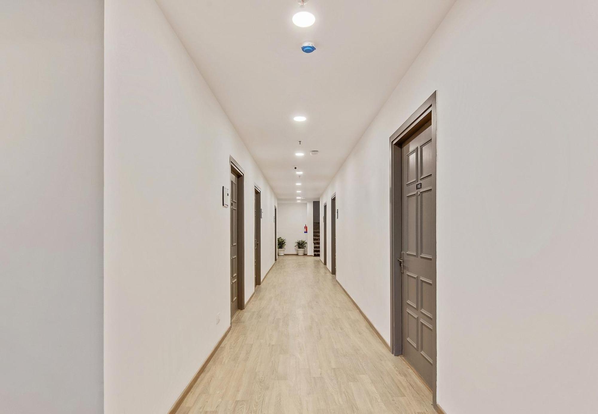 Townhouse Sector 49 Near Logix City Centre Нойда Екстер'єр фото